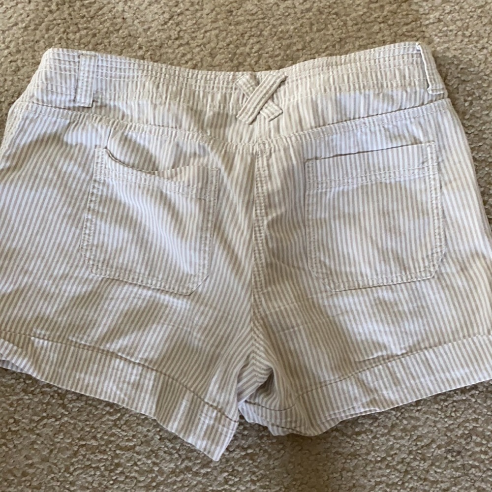 Loft Shorts - Picture 2 of 4